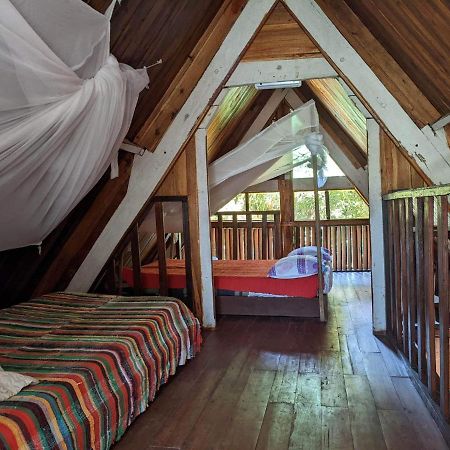 Les Acacias Bungalows Manambolo Экстерьер фото