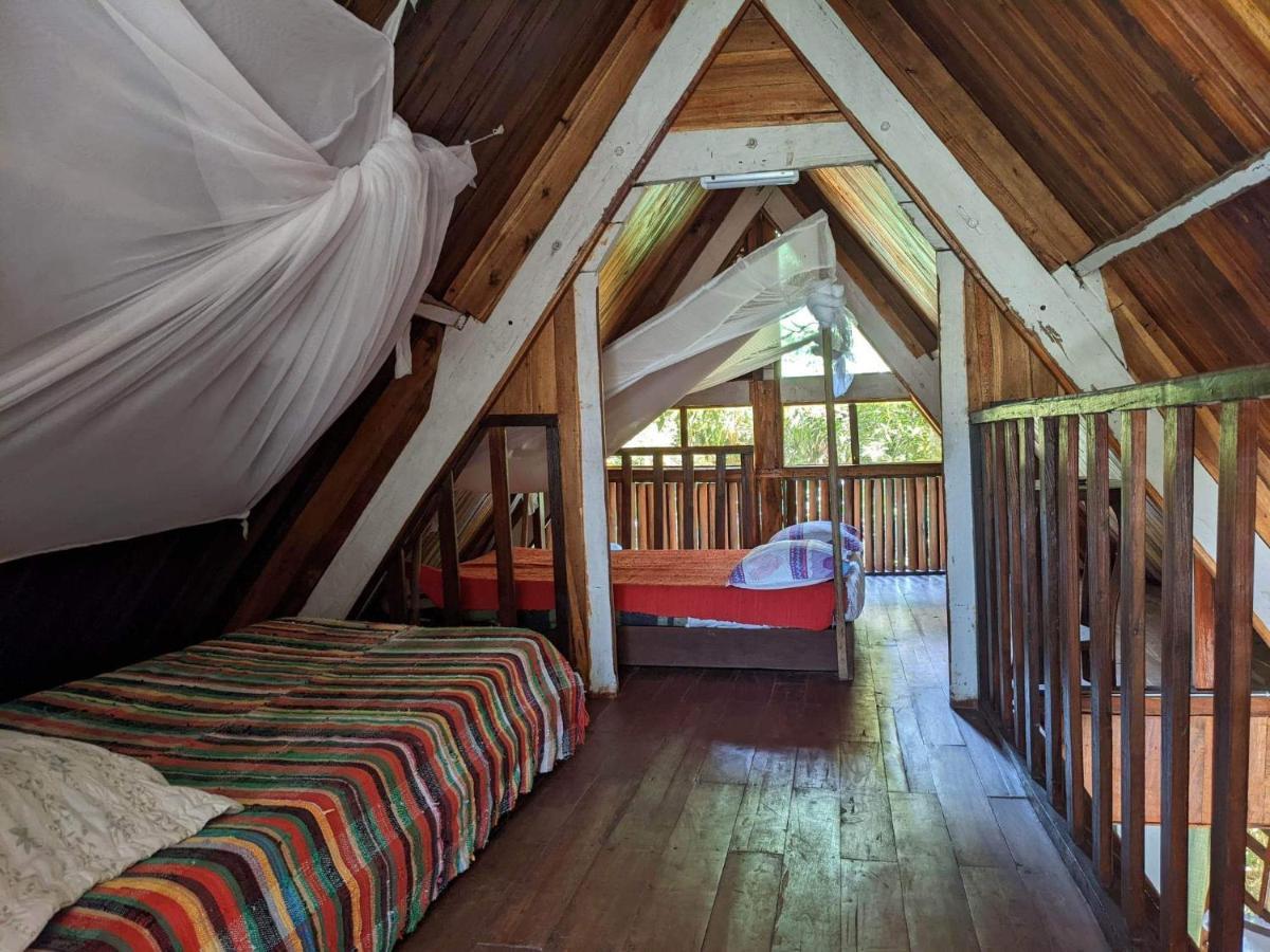 Les Acacias Bungalows Manambolo Экстерьер фото