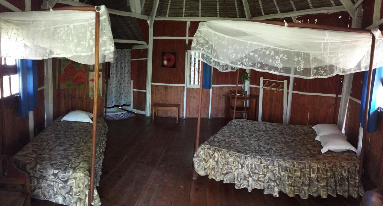 Les Acacias Bungalows Manambolo Экстерьер фото