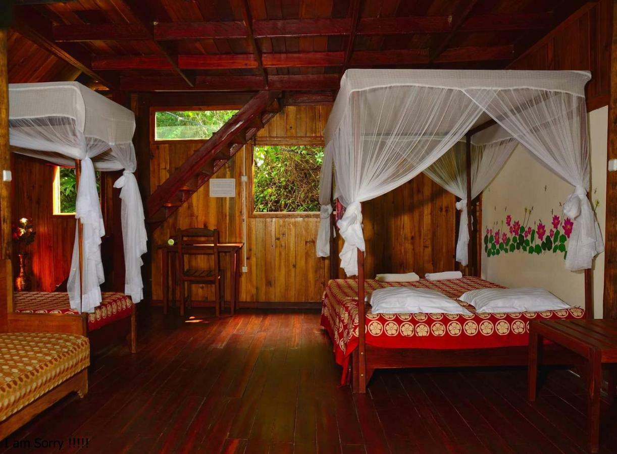 Les Acacias Bungalows Manambolo Экстерьер фото